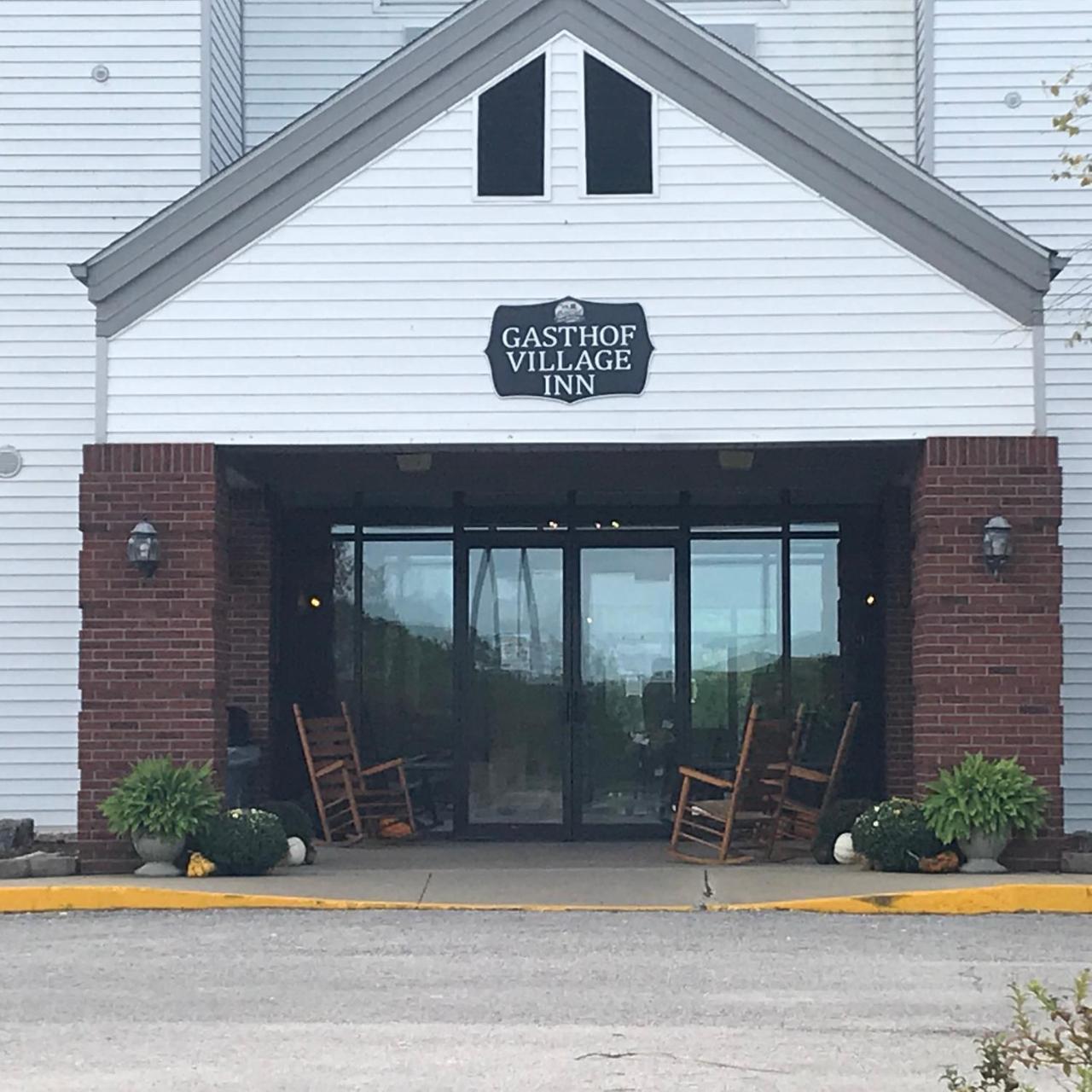 Montgomery Gasthof Amish Village Inn מראה חיצוני תמונה