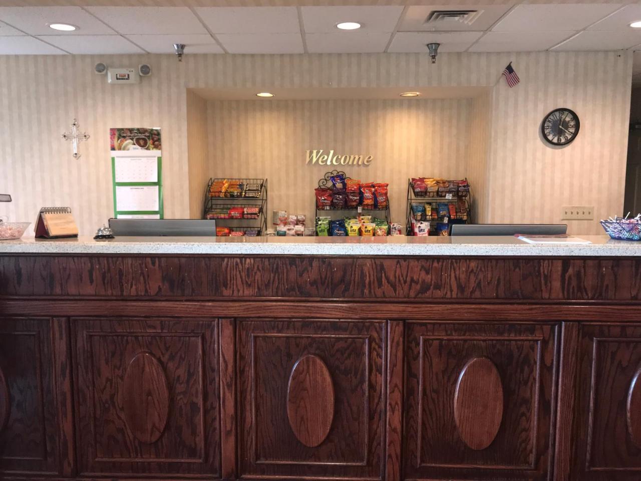 Montgomery Gasthof Amish Village Inn מראה חיצוני תמונה